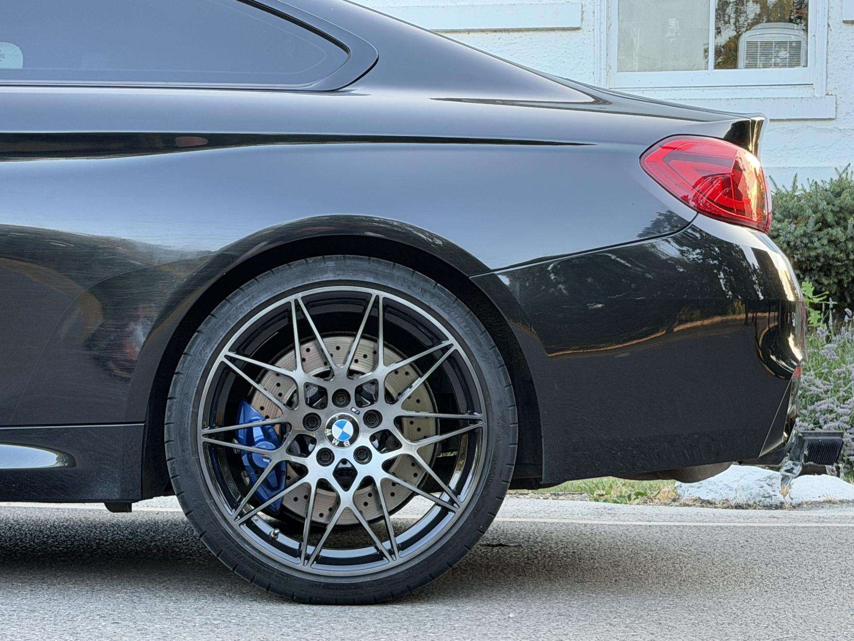 2019 BMW M4 2019 BMW M4