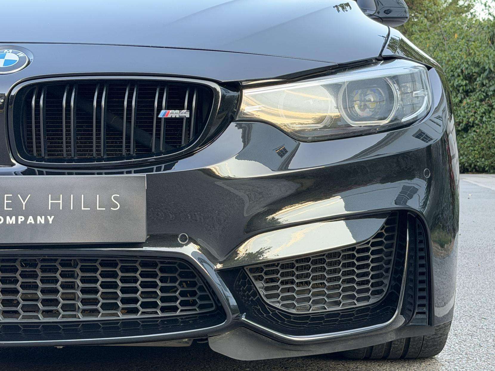 2019 BMW M4 2019 BMW M4
