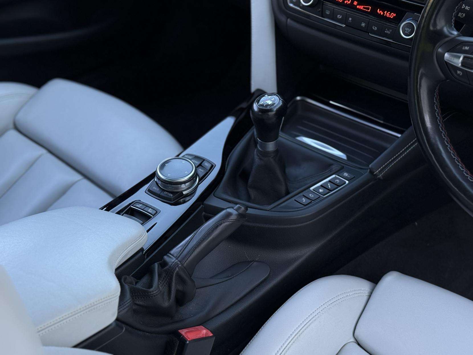 2014 BMW M4 2014 BMW M4