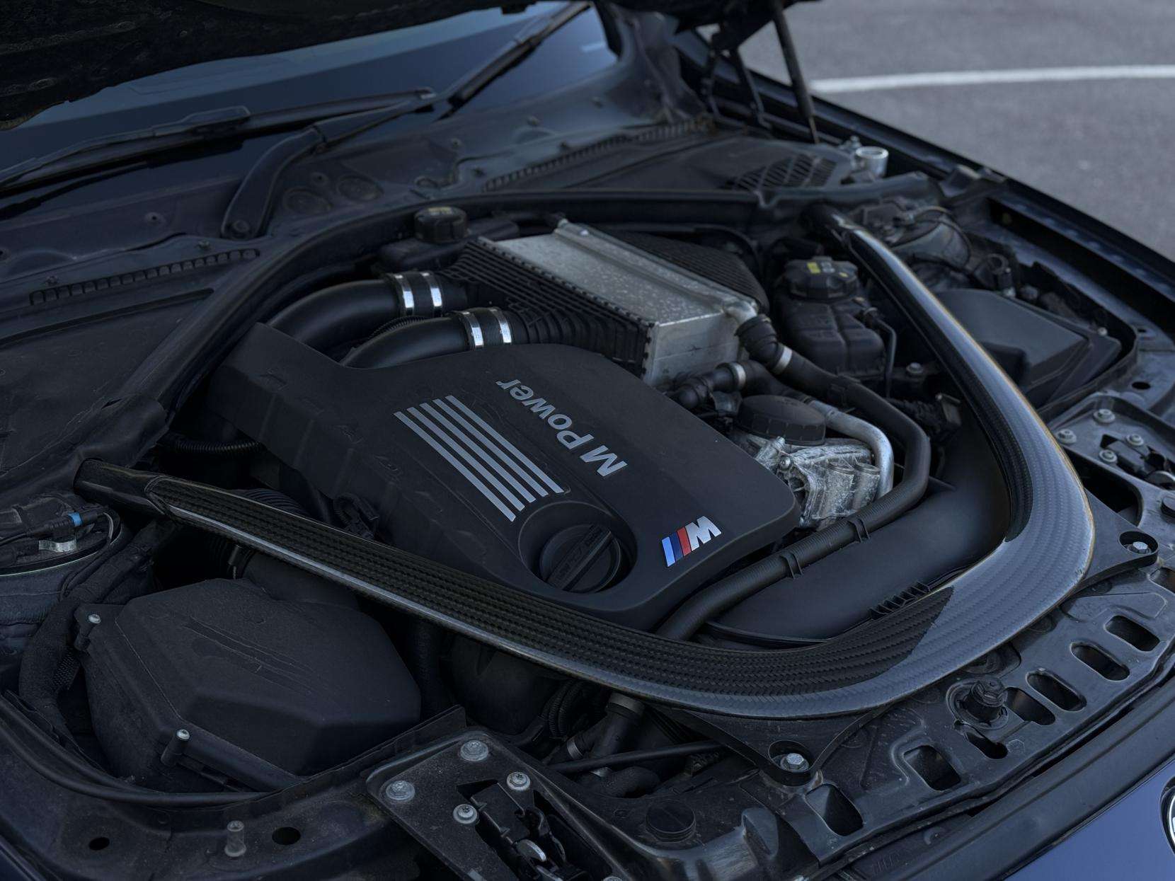 2014 BMW M4 2014 BMW M4