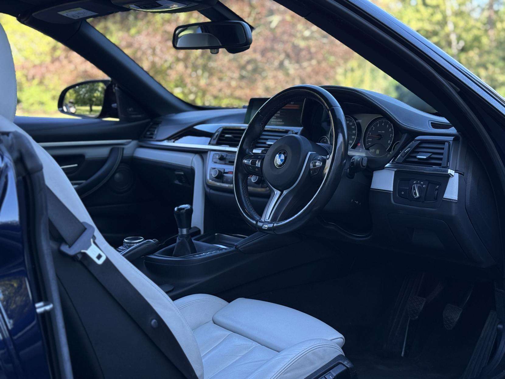 2014 BMW M4 2014 BMW M4