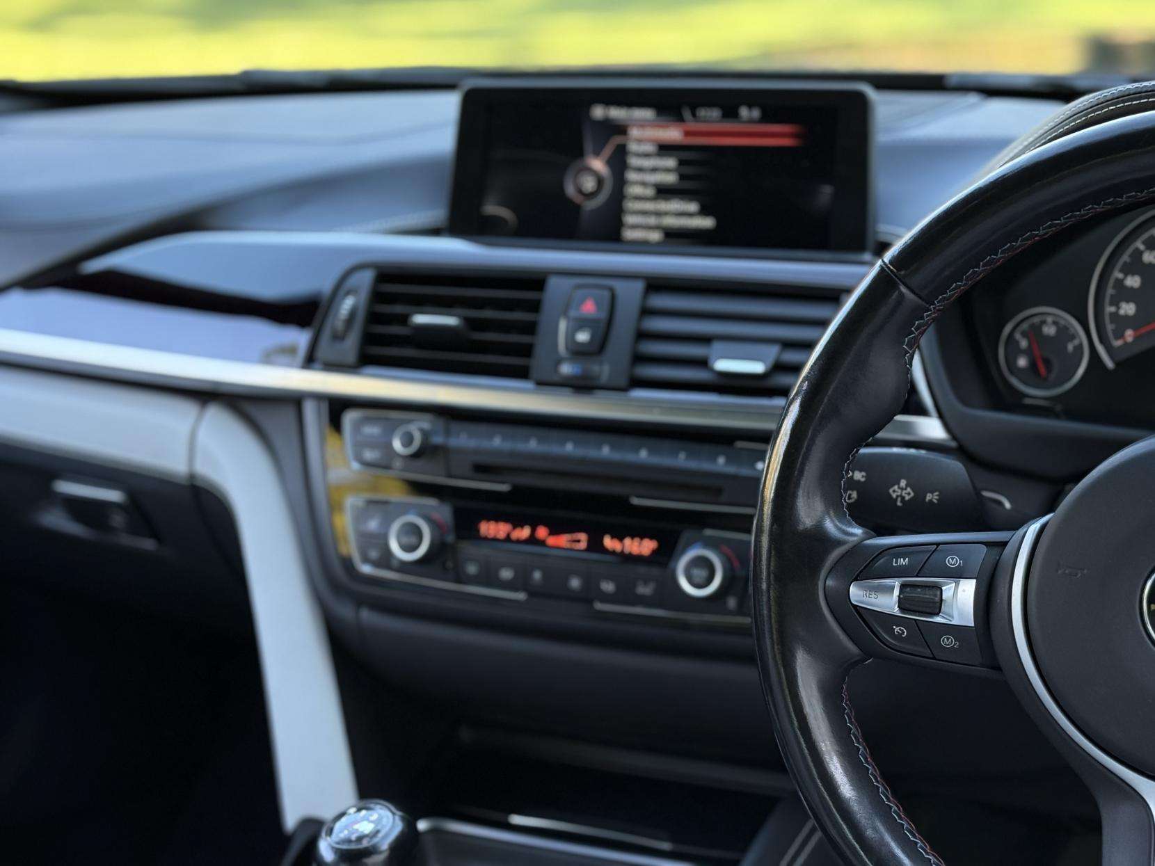 2014 BMW M4 2014 BMW M4