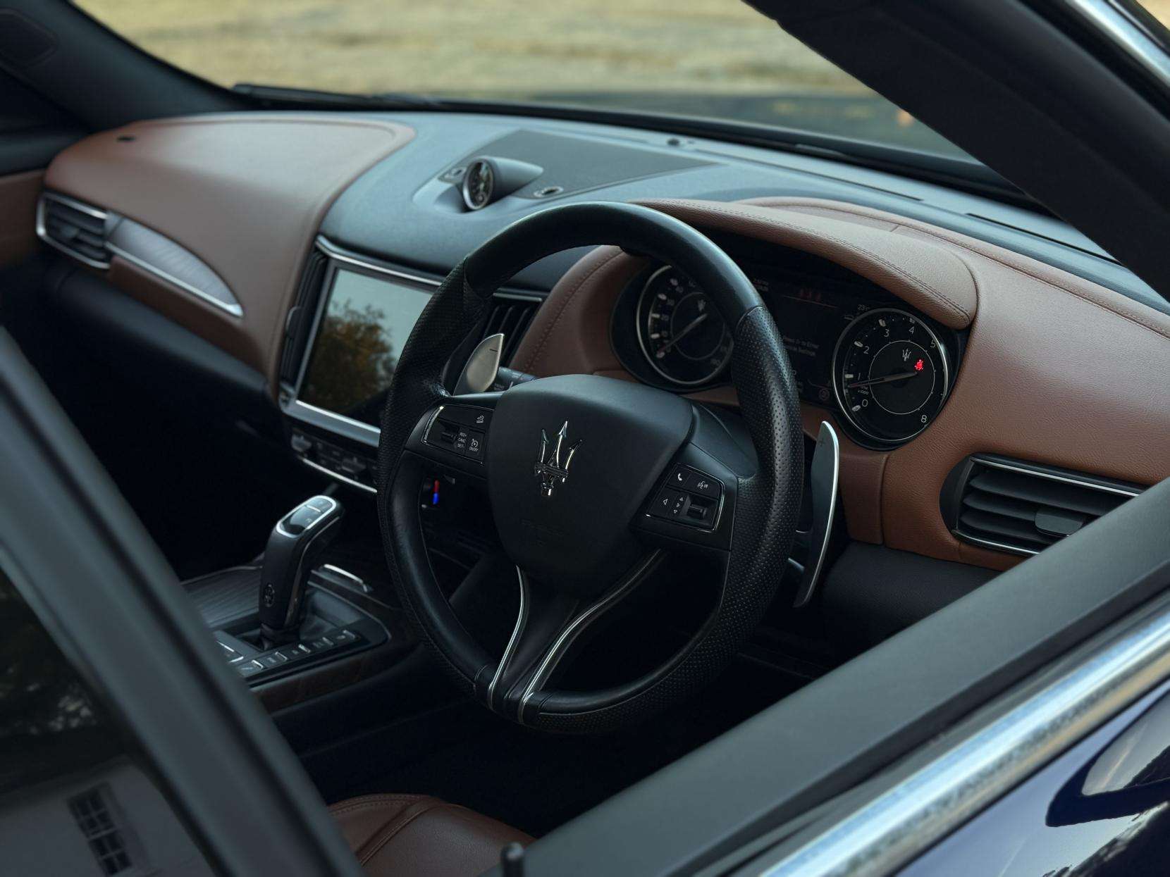 2021 MASERATI LEVANTE 2021 MASERATI LEVANTE