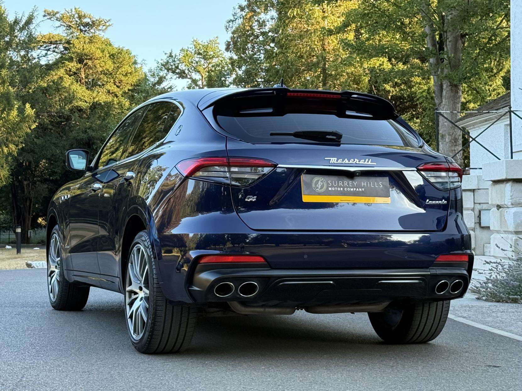 2021 MASERATI LEVANTE 2021 MASERATI LEVANTE