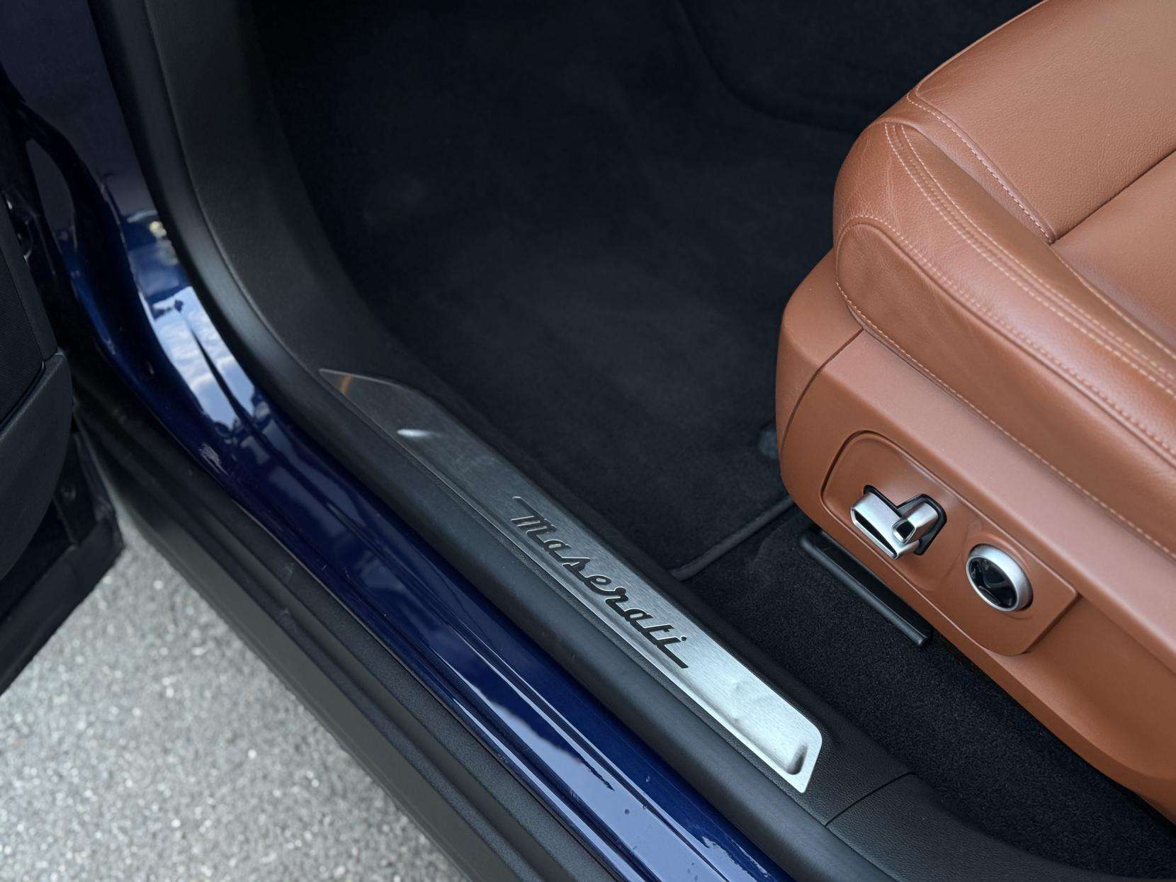 2021 MASERATI LEVANTE 2021 MASERATI LEVANTE