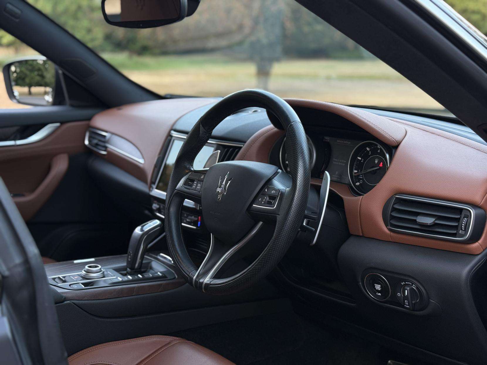 2021 MASERATI LEVANTE 2021 MASERATI LEVANTE