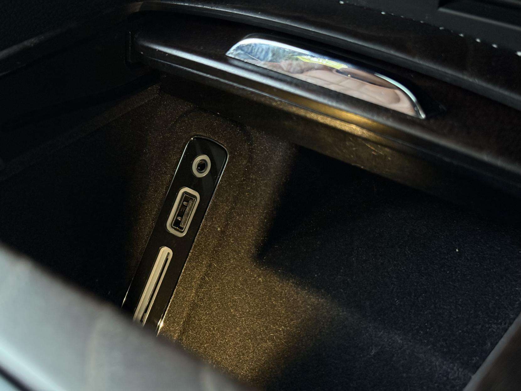 2021 MASERATI LEVANTE 2021 MASERATI LEVANTE