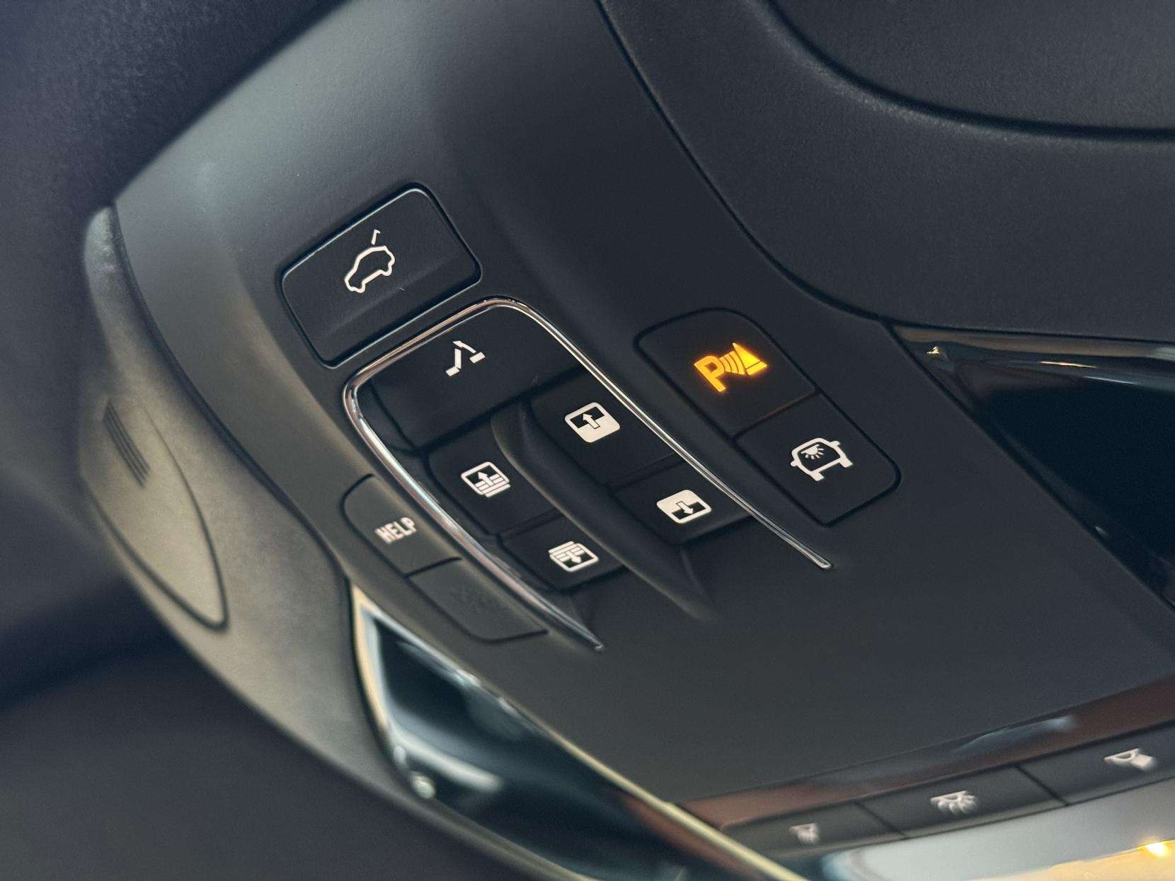 2021 MASERATI LEVANTE 2021 MASERATI LEVANTE