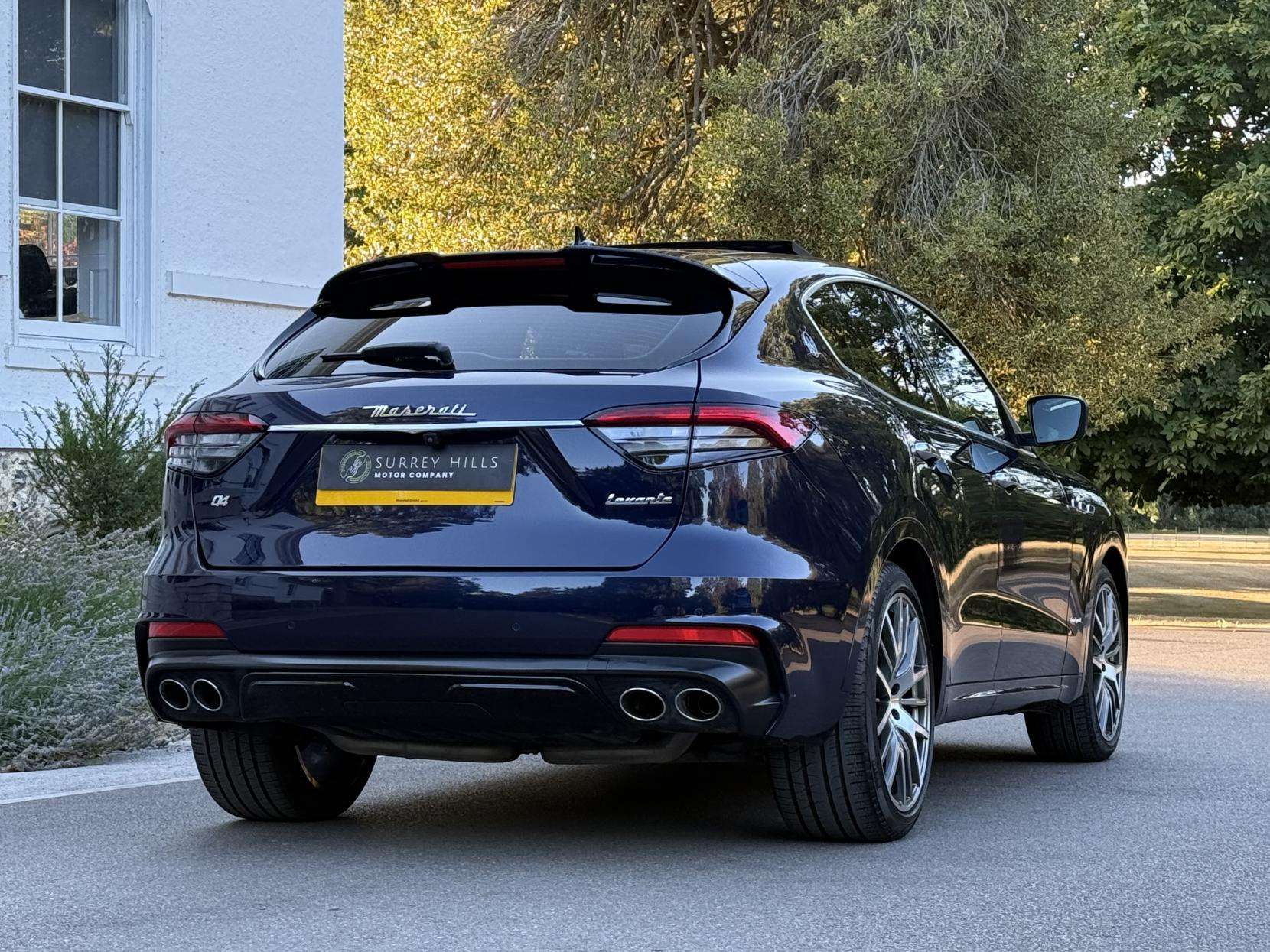 2021 MASERATI LEVANTE 2021 MASERATI LEVANTE