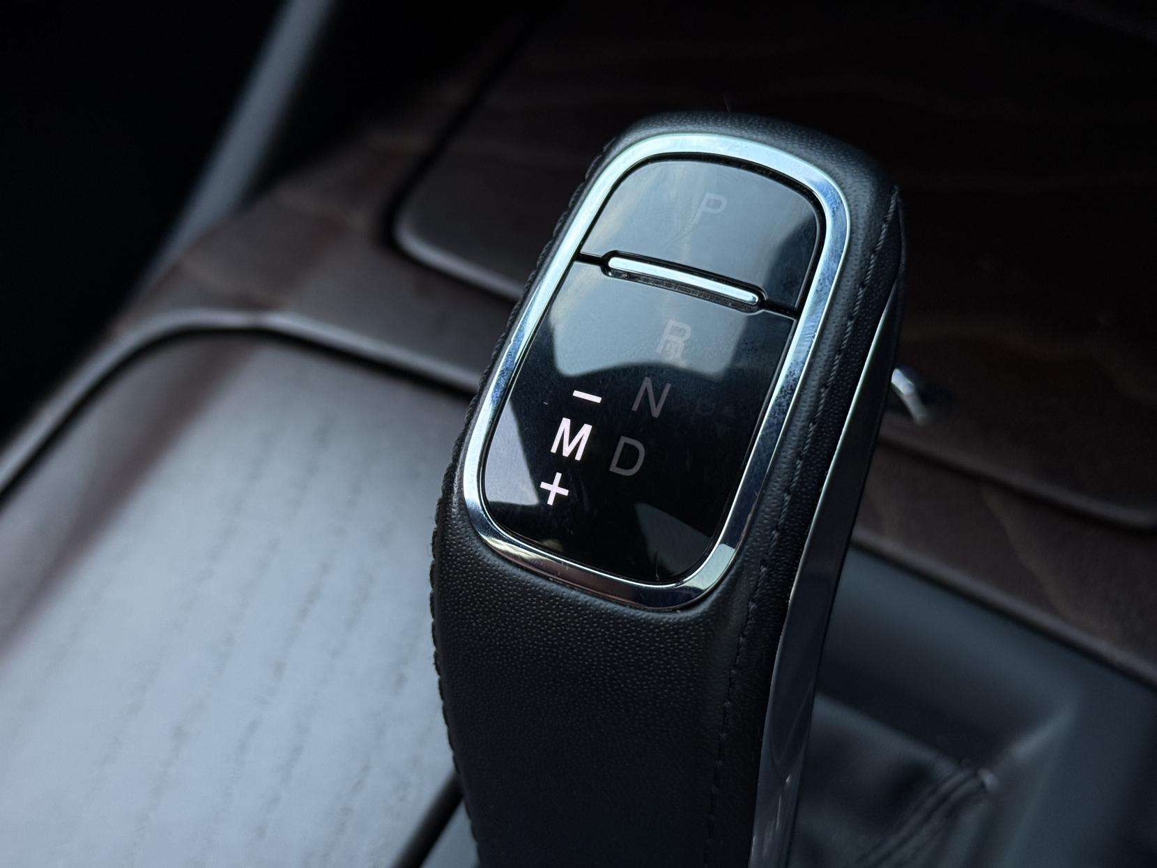 2021 MASERATI LEVANTE 2021 MASERATI LEVANTE