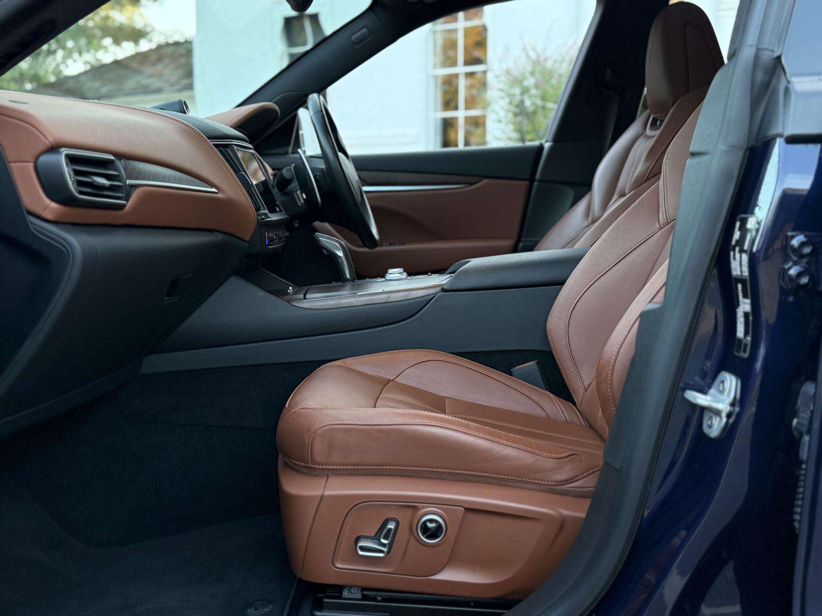 2021 MASERATI LEVANTE 2021 MASERATI LEVANTE