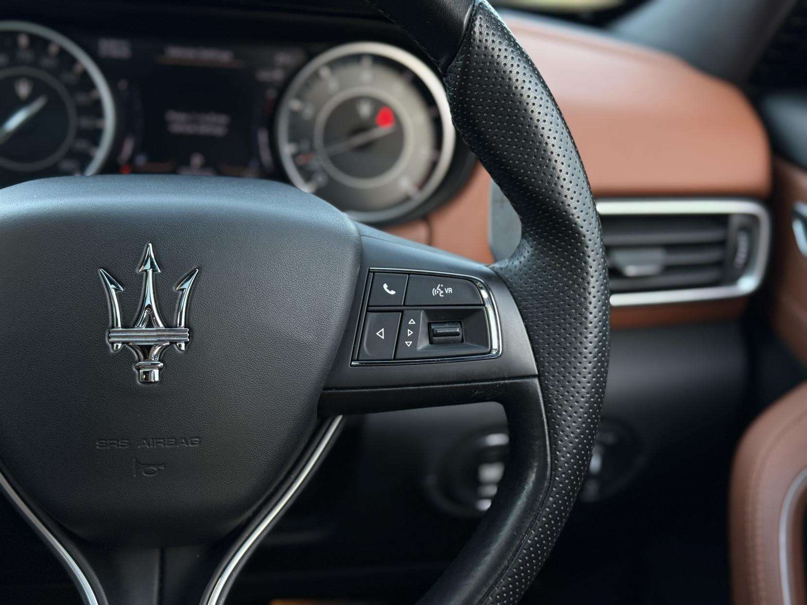 2021 MASERATI LEVANTE 2021 MASERATI LEVANTE