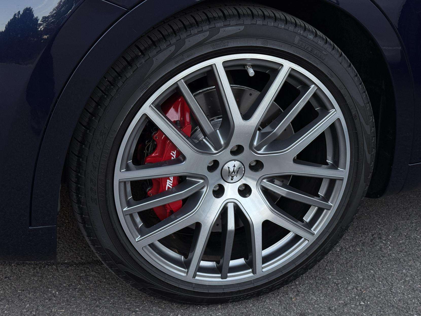 2021 MASERATI LEVANTE 2021 MASERATI LEVANTE