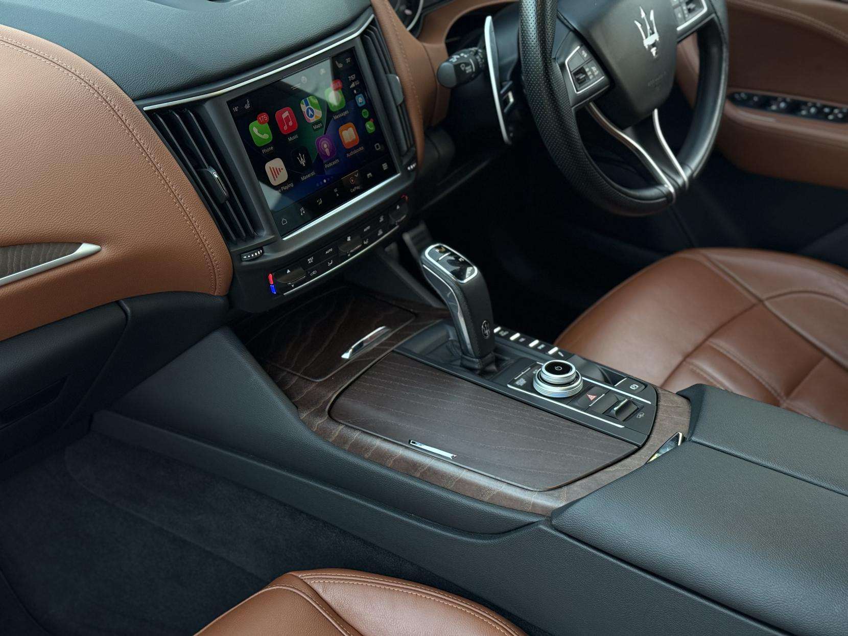 2021 MASERATI LEVANTE 2021 MASERATI LEVANTE