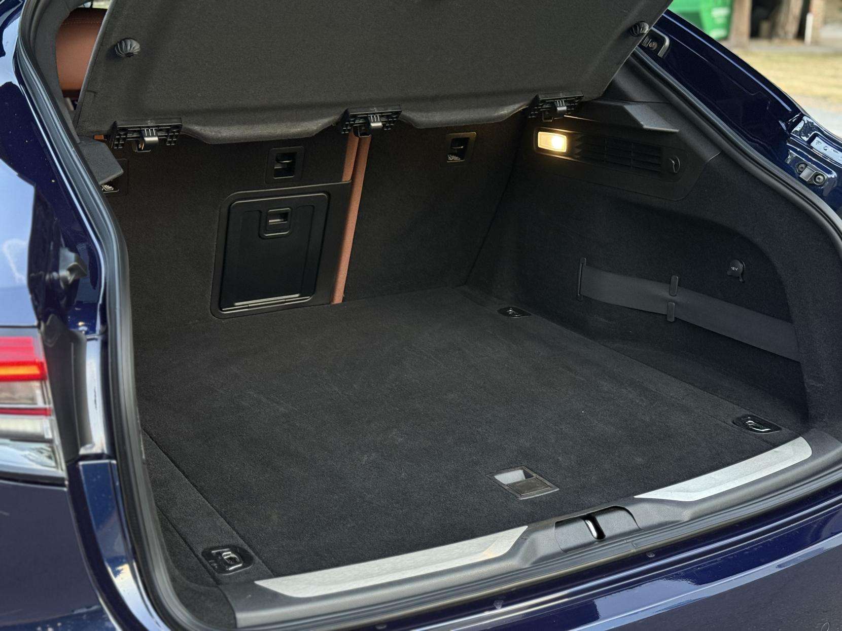 2021 MASERATI LEVANTE 2021 MASERATI LEVANTE