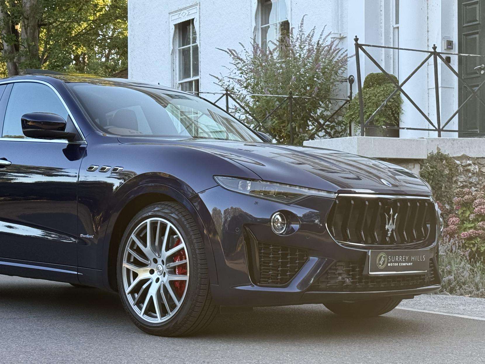 2021 MASERATI LEVANTE 2021 MASERATI LEVANTE