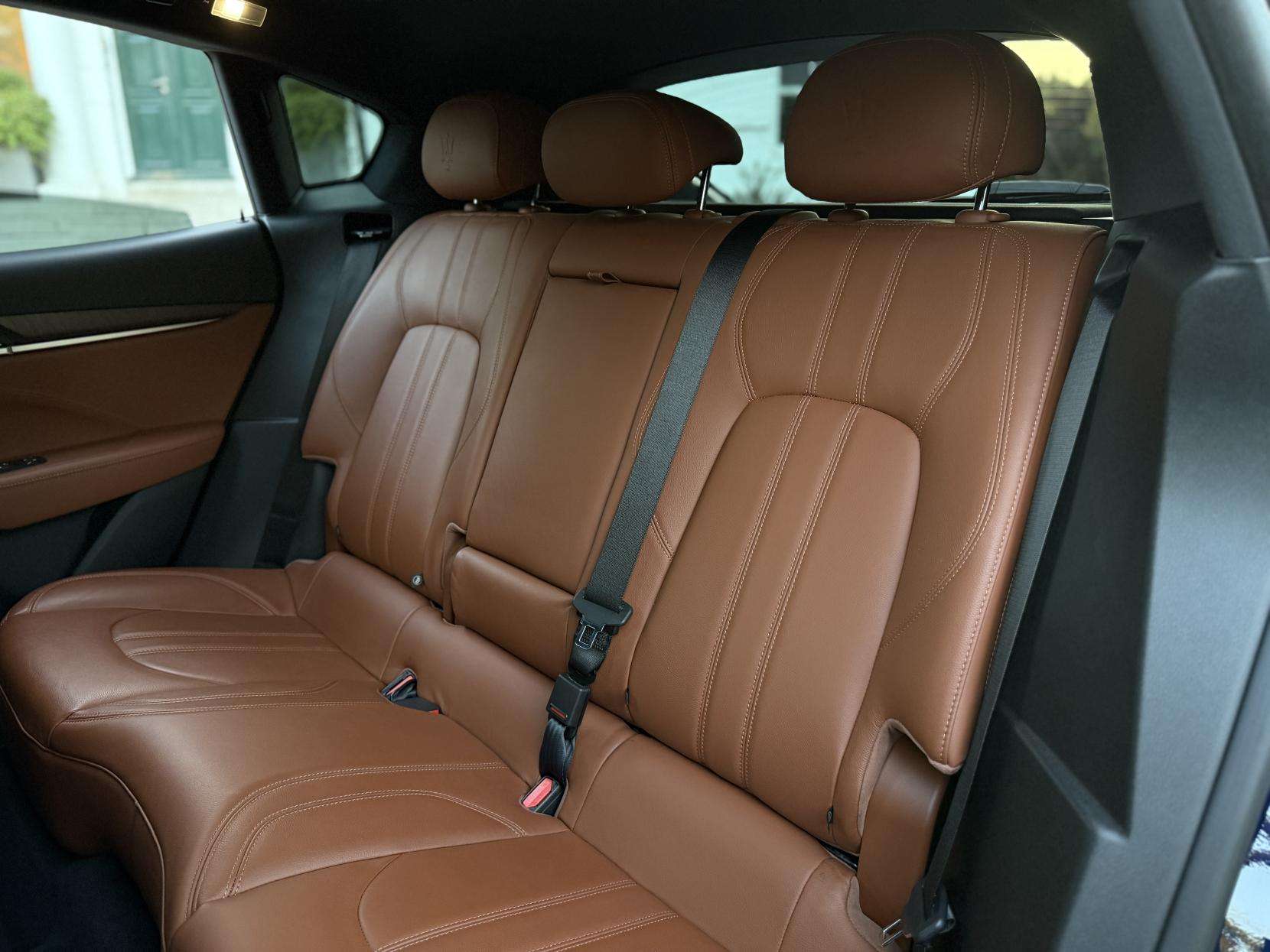 2021 MASERATI LEVANTE 2021 MASERATI LEVANTE