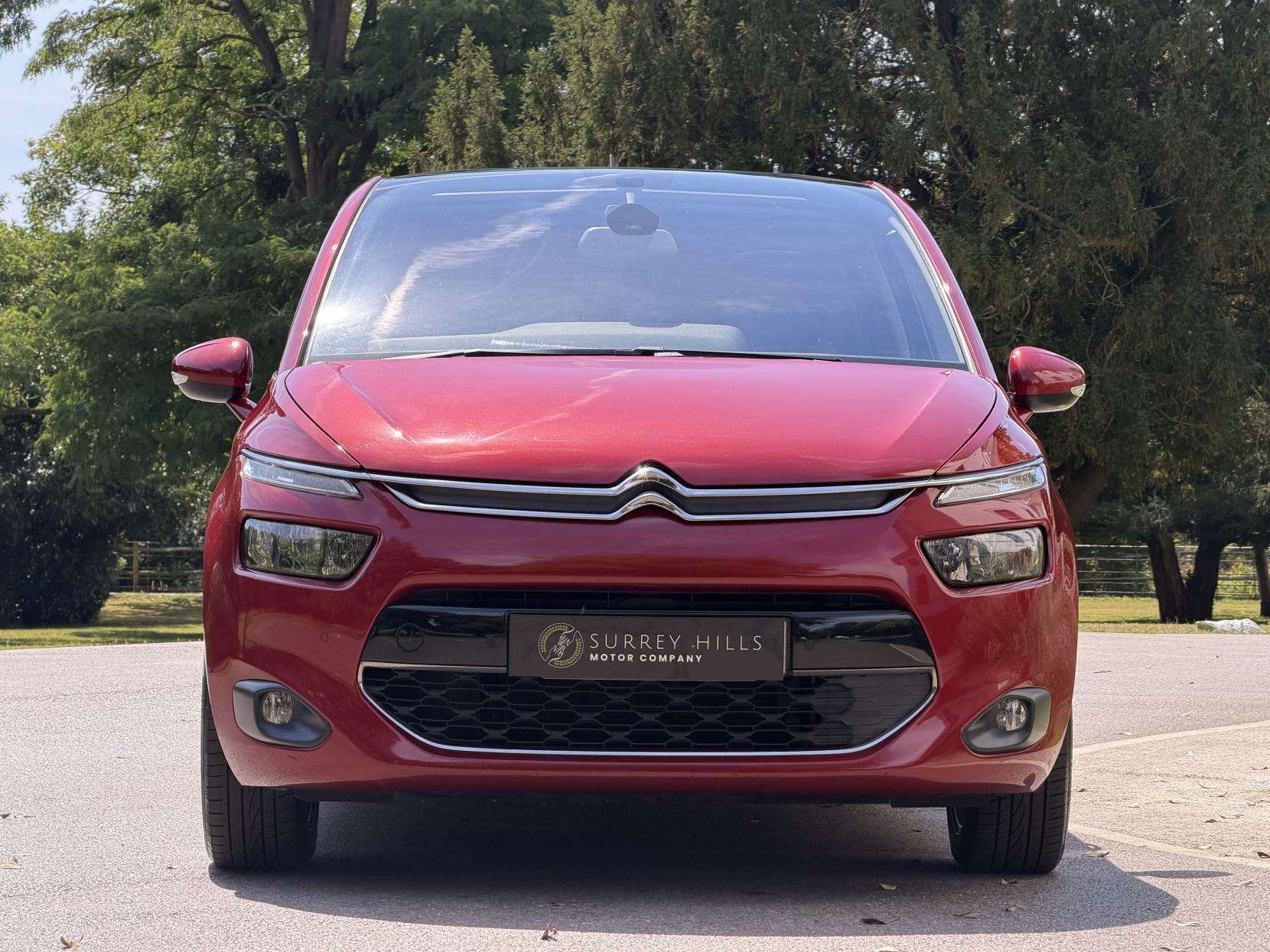 A 2015 CITROEN C4 PICASSO 1.6 BlueHDi Exclusive+ MPV 5dr Diesel Manual Euro 6 (s/s) (120 ps) A 2015 CITROEN C4 PICASSO 1.6 BlueHDi Exclusive+ MPV 5dr Diesel Manual Euro 6 (s/s) (120 ps)