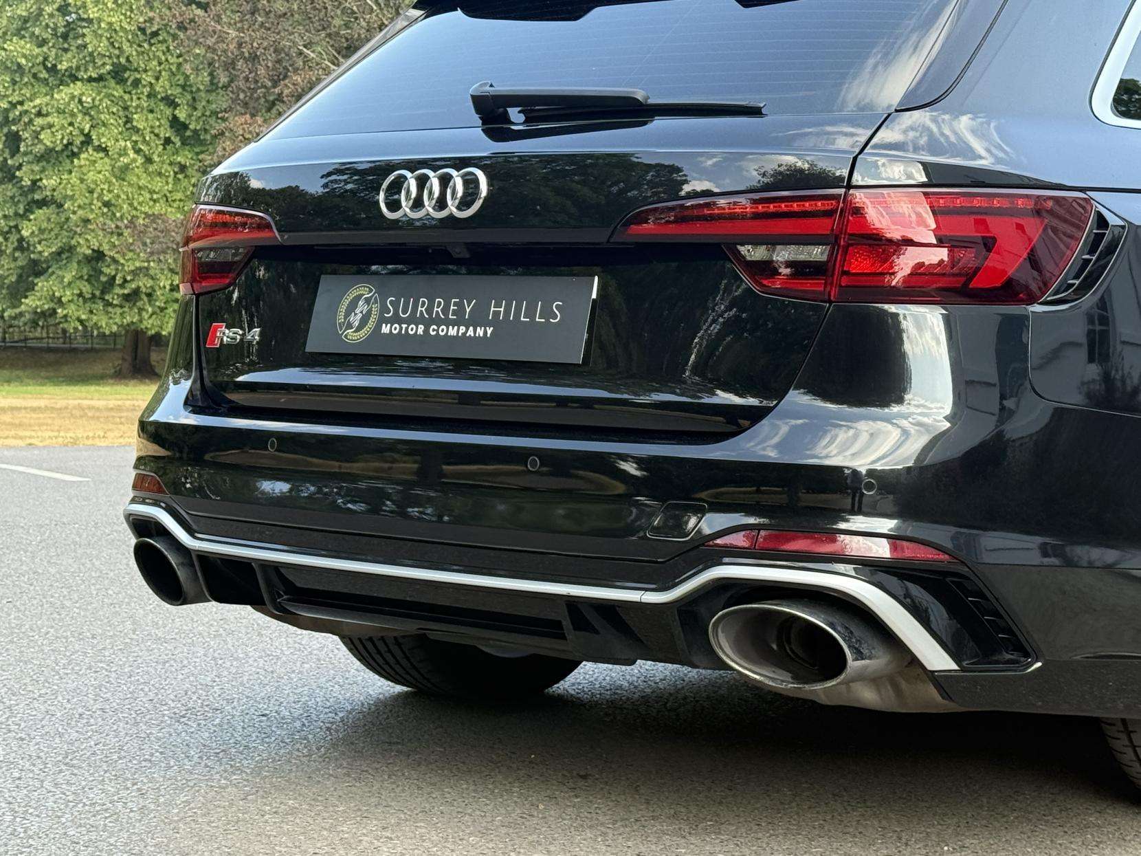 2018 AUDI RS4 AVANT 2018 AUDI RS4 AVANT