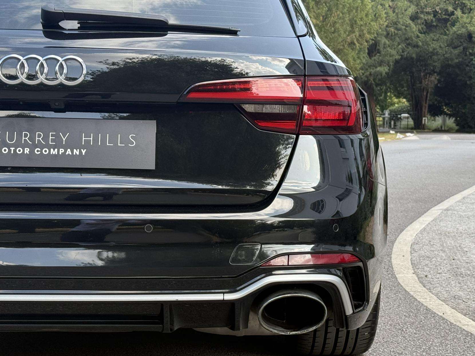 2018 AUDI RS4 AVANT 2018 AUDI RS4 AVANT