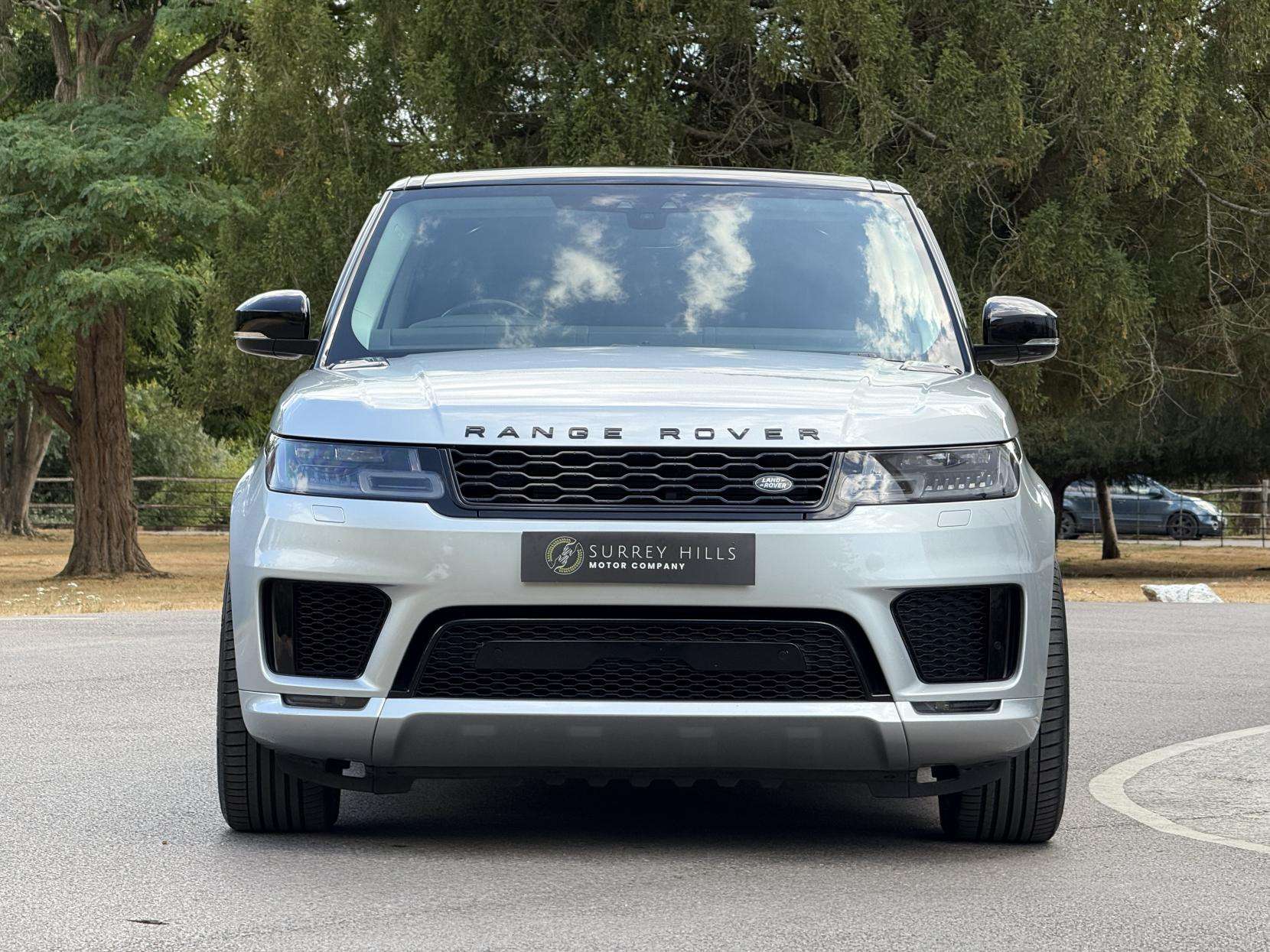 A 2019 LAND ROVER RANGE ROVER SPORT 3.0 SD V6 Autobiography Dynamic SUV 5dr Diesel Auto 4WD Euro 6 (s/s) (306 ps) A 2019 LAND ROVER RANGE ROVER SPORT 3.0 SD V6 Autobiography Dynamic SUV 5dr Diesel Auto 4WD Euro 6 (s/s) (306 ps)