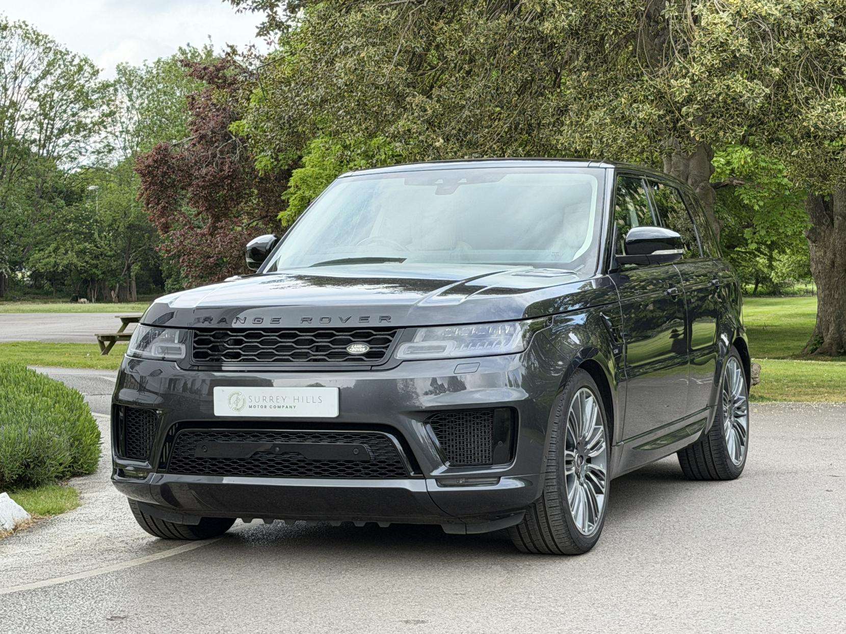 A 2018 LAND ROVER RANGE ROVER SPORT 4.4 SD V8 Autobiography Dynamic SUV 5dr Diesel Auto 4WD Euro 6 (s/s) (339 ps) A 2018 LAND ROVER RANGE ROVER SPORT 4.4 SD V8 Autobiography Dynamic SUV 5dr Diesel Auto 4WD Euro 6 (s/s) (339 ps)