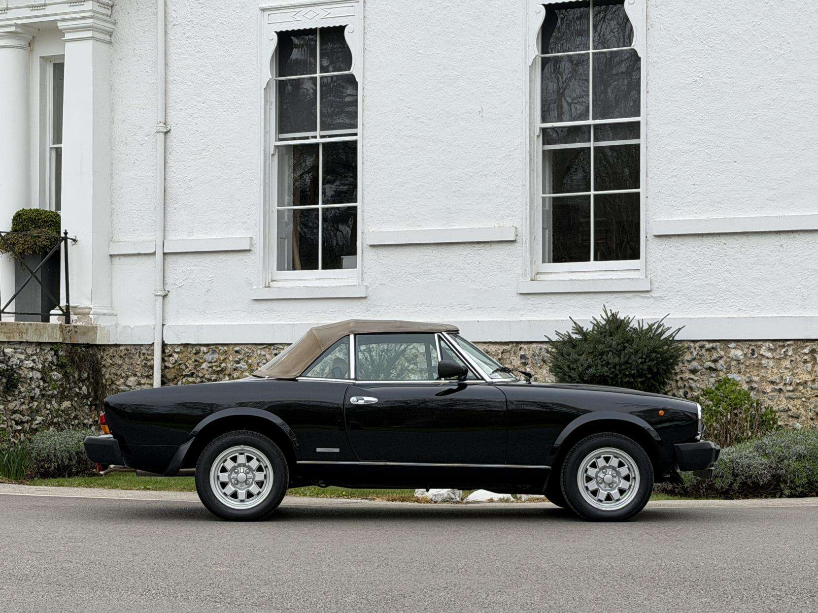 2000 FIAT PININFARINA 2000 FIAT PININFARINA