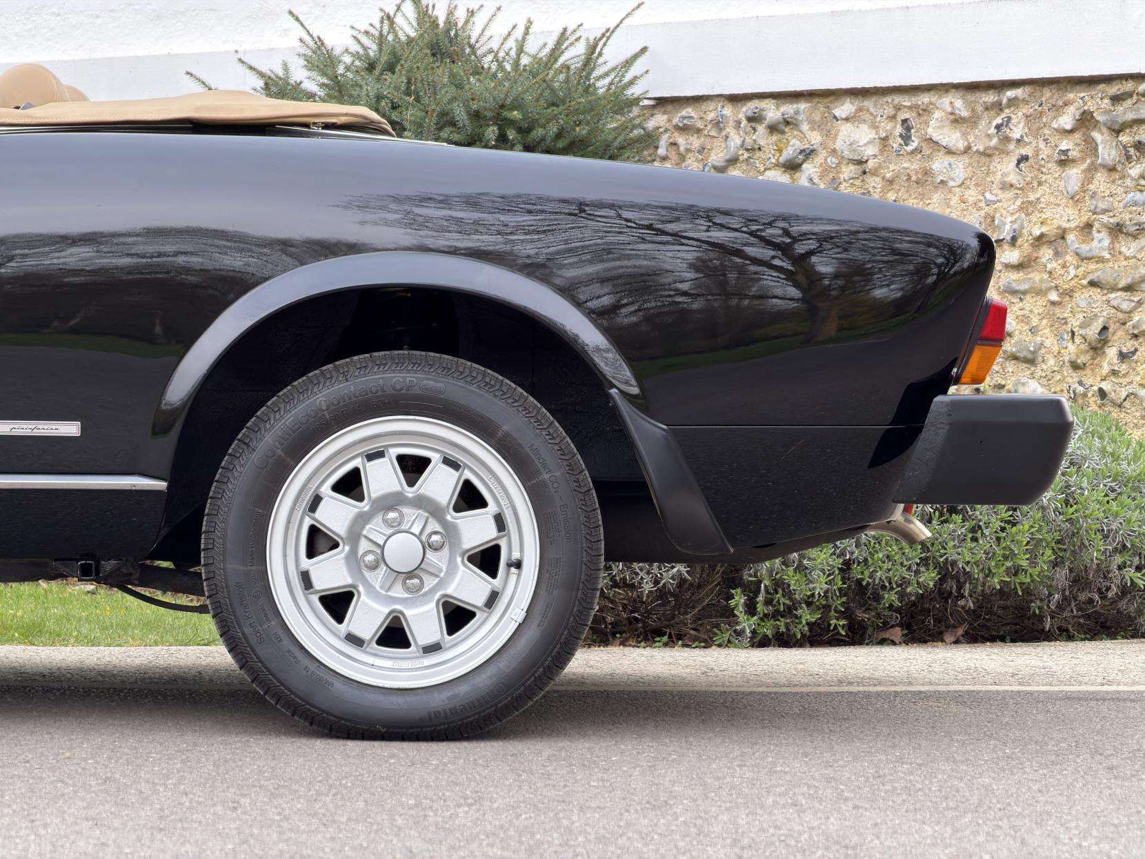 2000 FIAT PININFARINA 2000 FIAT PININFARINA