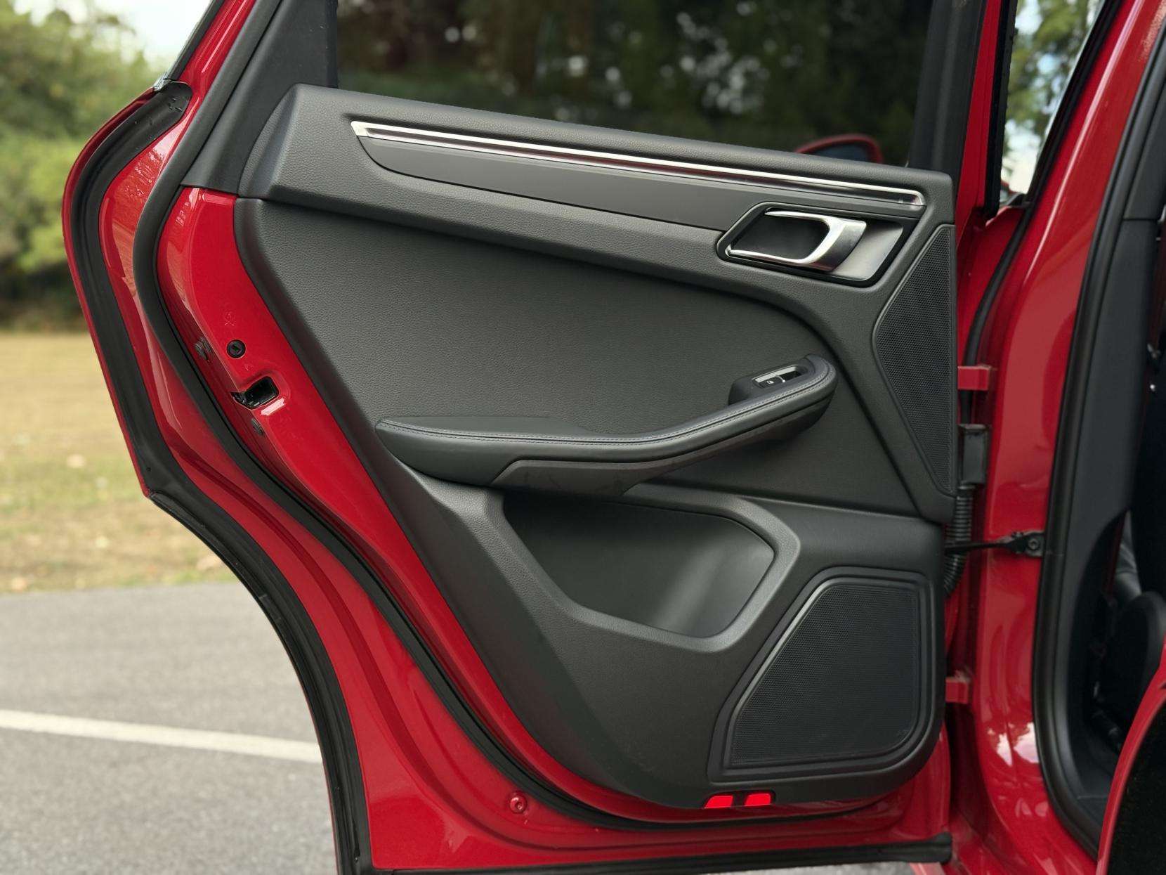 2023 PORSCHE MACAN 2023 PORSCHE MACAN