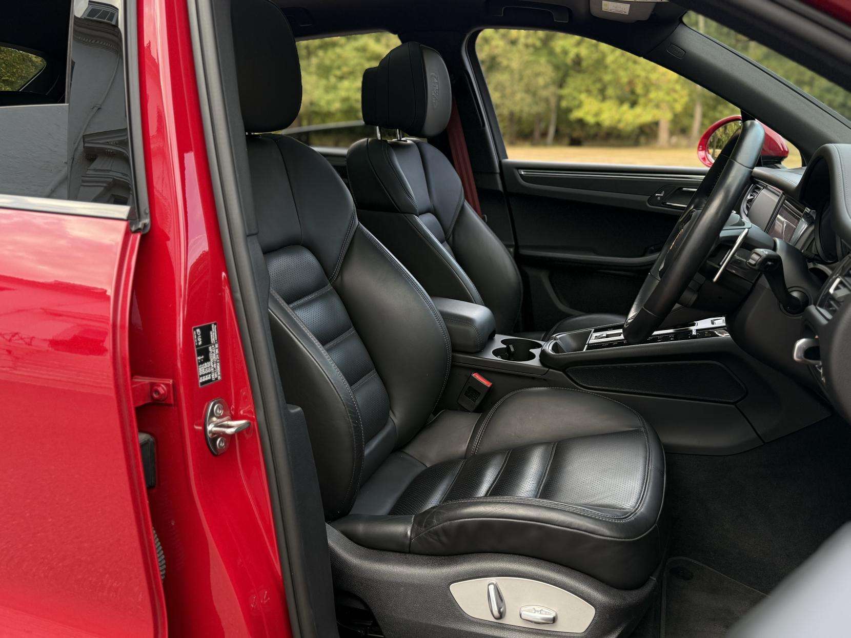 2023 PORSCHE MACAN 2023 PORSCHE MACAN