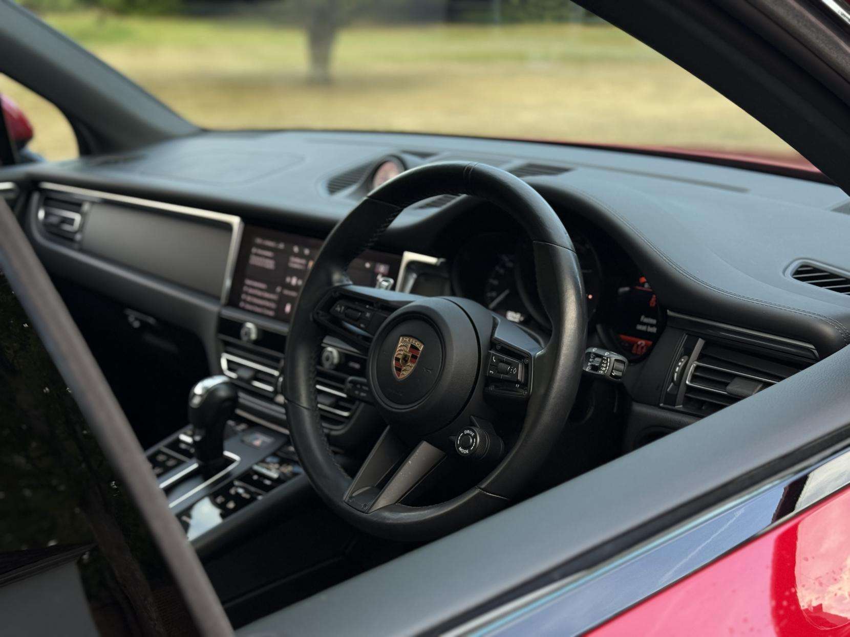 2023 PORSCHE MACAN 2023 PORSCHE MACAN