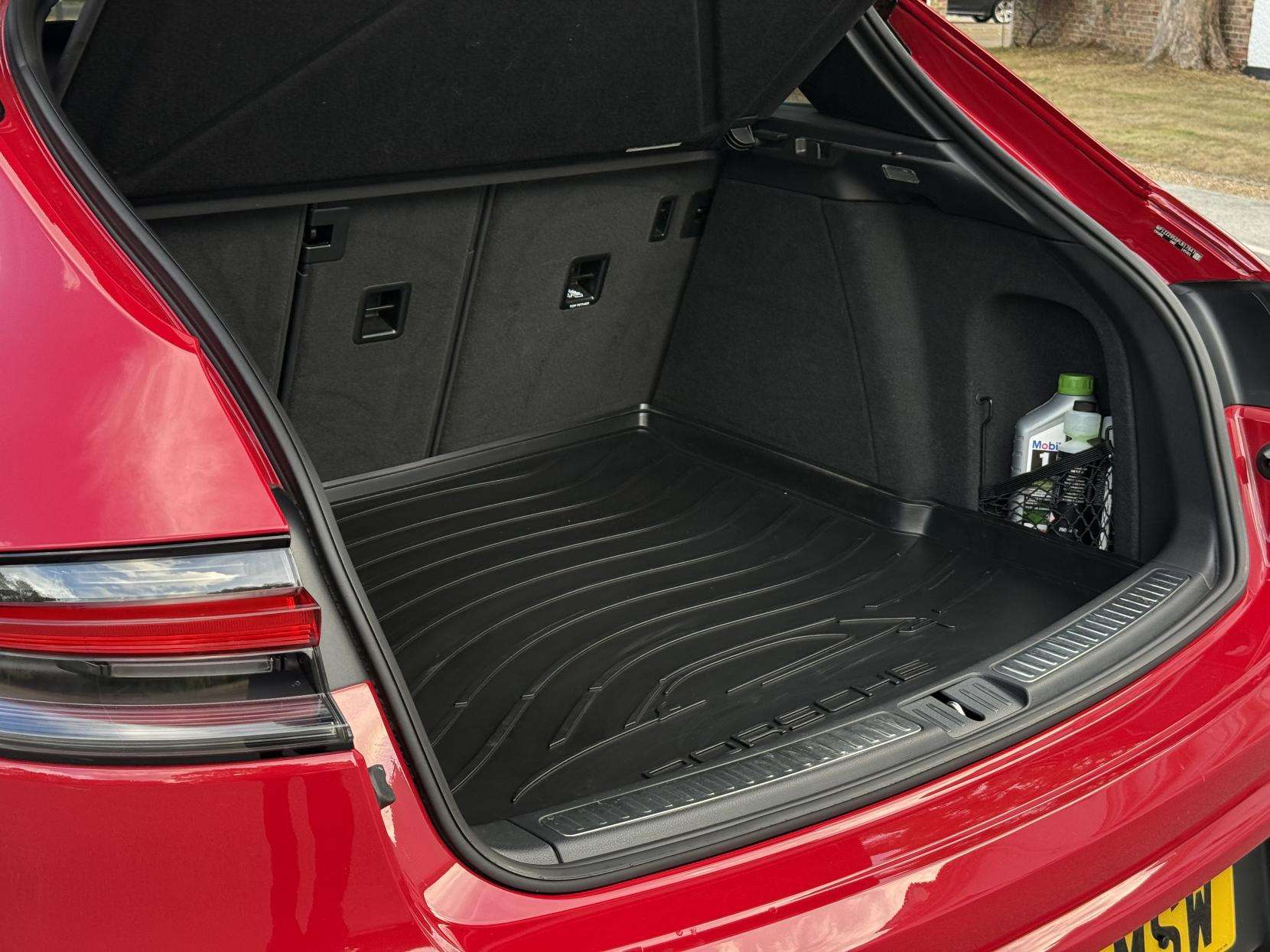 2023 PORSCHE MACAN 2023 PORSCHE MACAN