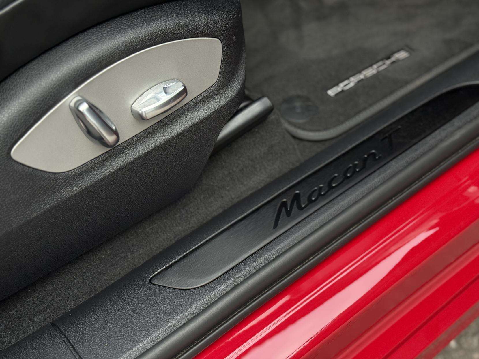 2023 PORSCHE MACAN 2023 PORSCHE MACAN