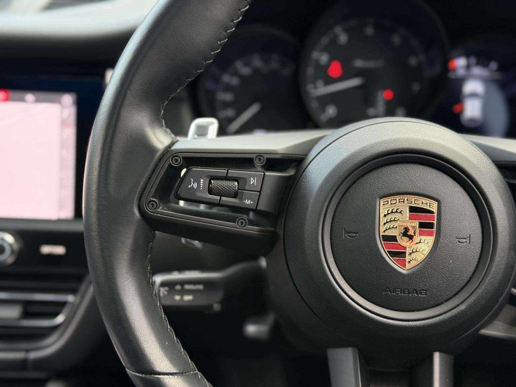 2023 PORSCHE MACAN 2023 PORSCHE MACAN
