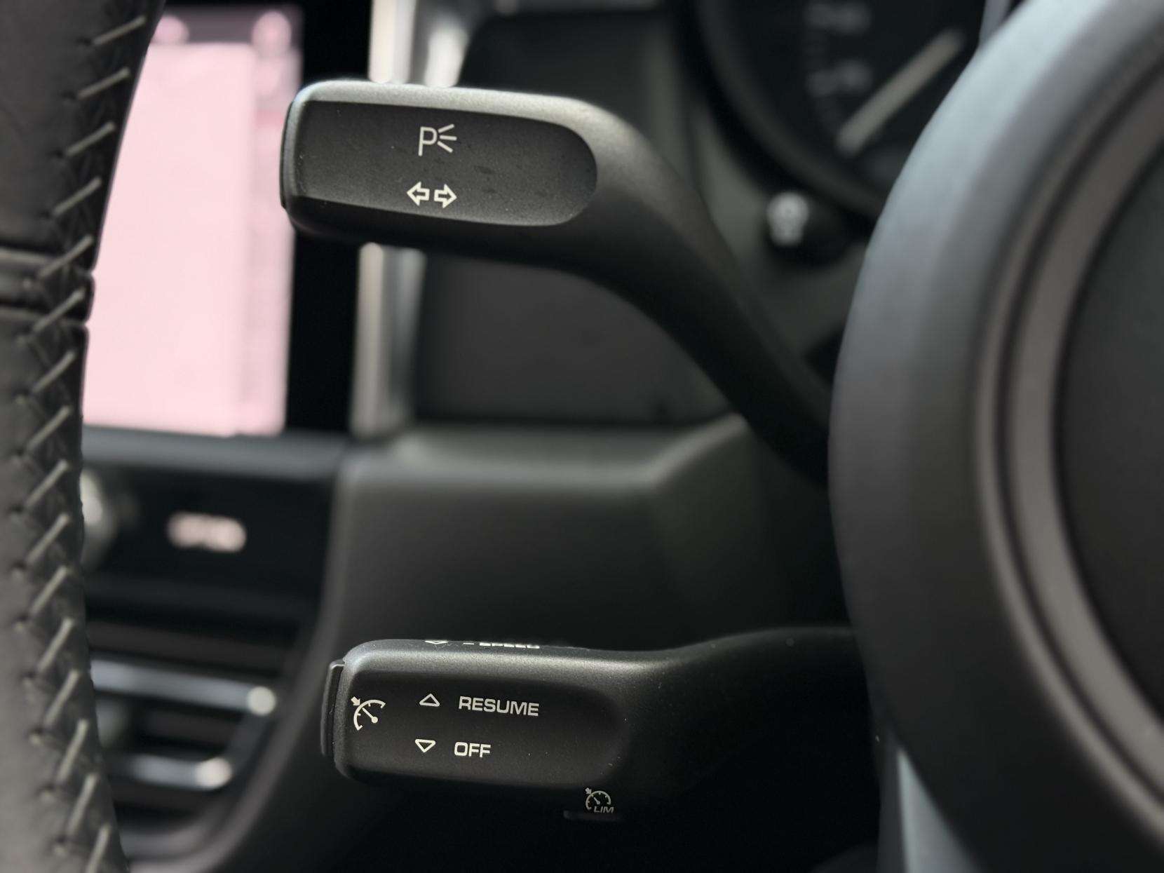2023 PORSCHE MACAN 2023 PORSCHE MACAN