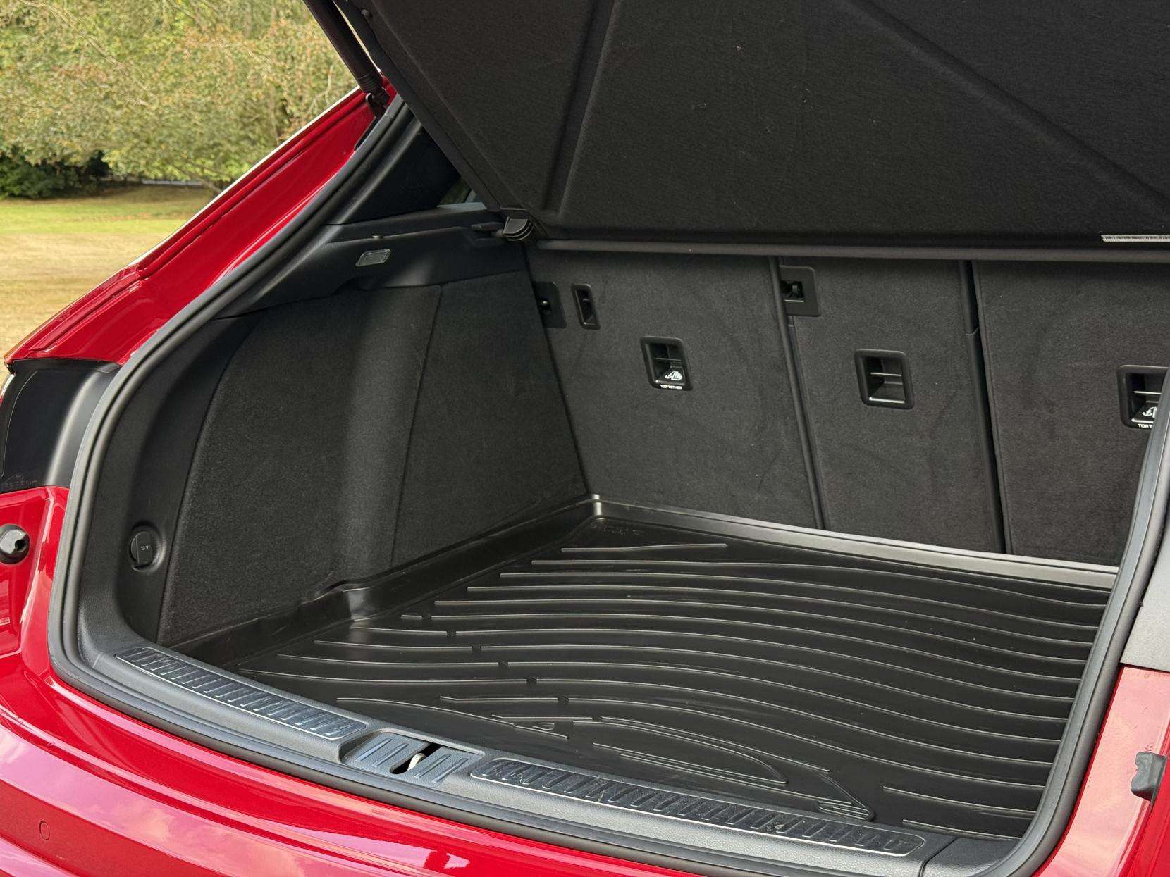 2023 PORSCHE MACAN 2023 PORSCHE MACAN