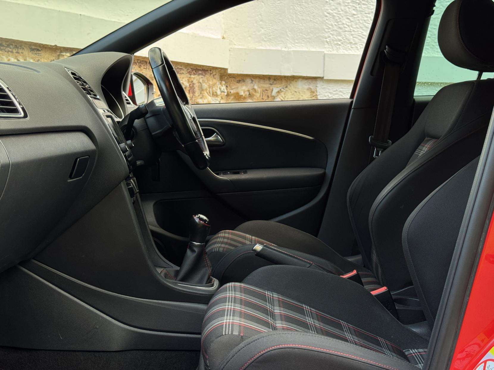 2017 VOLKSWAGEN POLO 2017 VOLKSWAGEN POLO