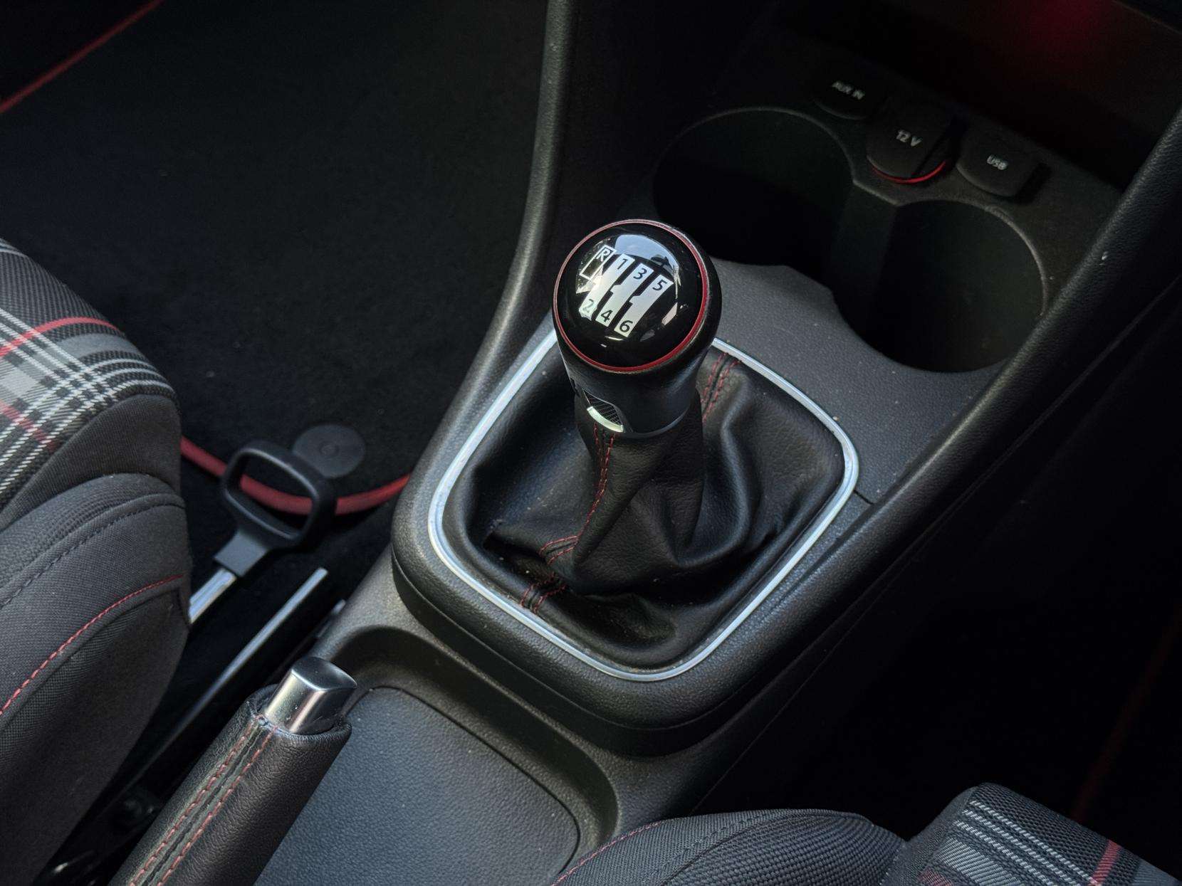 2017 VOLKSWAGEN POLO 2017 VOLKSWAGEN POLO