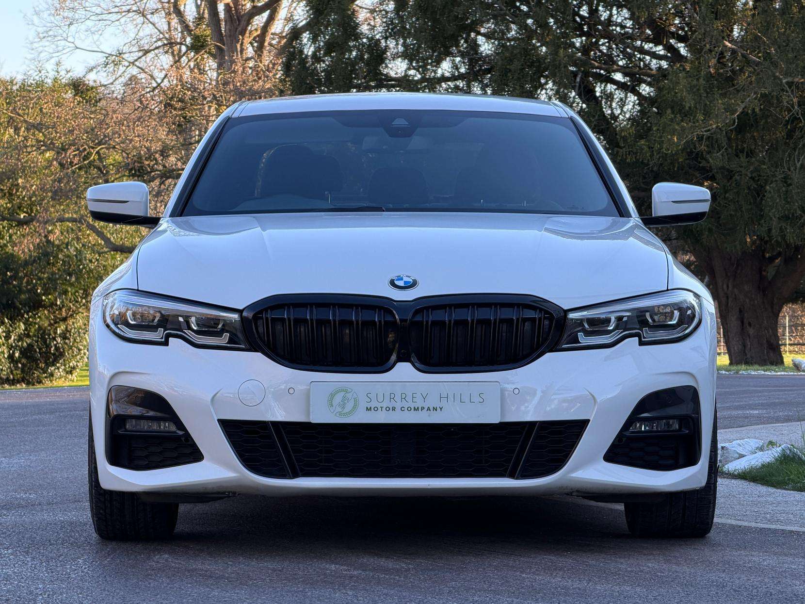 A 2019 BMW 3 SERIES 2.0 320i M Sport Saloon 4dr Petrol Auto Euro 6 (s/s) (184 ps) A 2019 BMW 3 SERIES 2.0 320i M Sport Saloon 4dr Petrol Auto Euro 6 (s/s) (184 ps)
