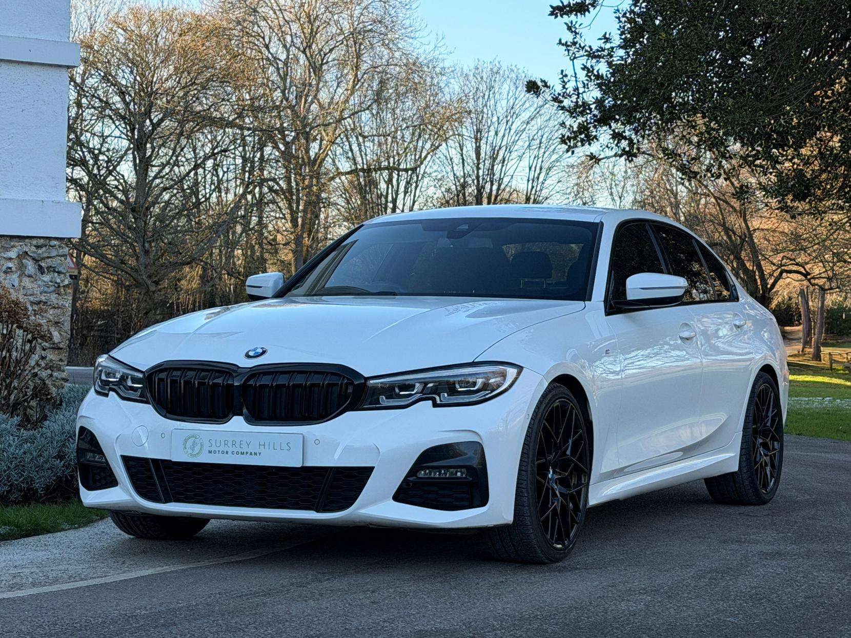 A 2019 BMW 3 SERIES 2.0 320i M Sport Saloon 4dr Petrol Auto Euro 6 (s/s) (184 ps) A 2019 BMW 3 SERIES 2.0 320i M Sport Saloon 4dr Petrol Auto Euro 6 (s/s) (184 ps)