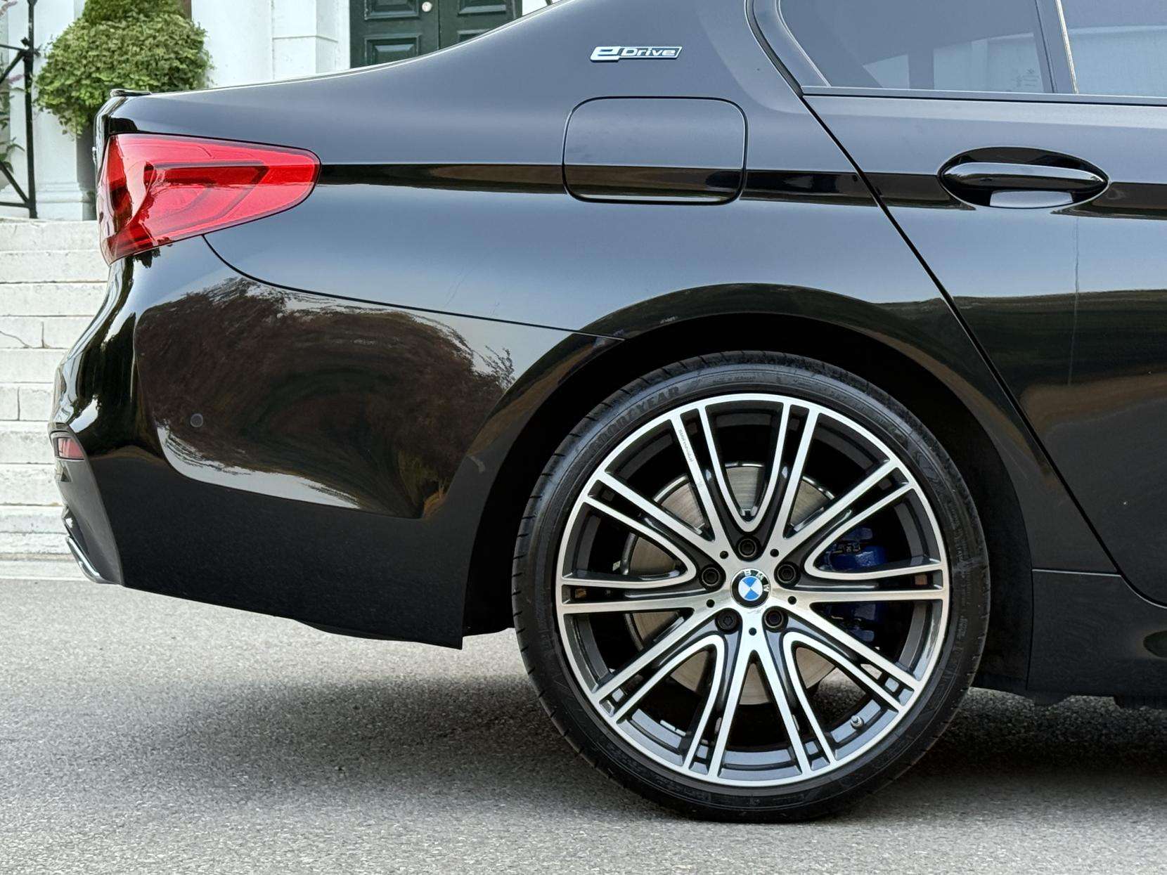 2018 BMW 5 SERIES 2018 BMW 5 SERIES