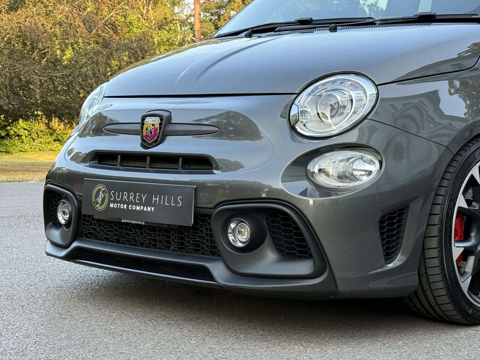 2017 ABARTH 595 2017 ABARTH 595