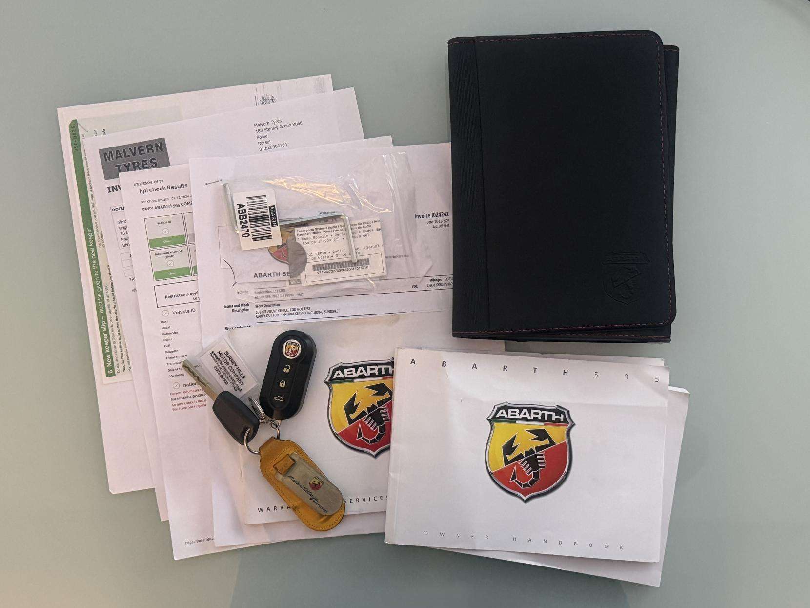 2017 ABARTH 595 2017 ABARTH 595