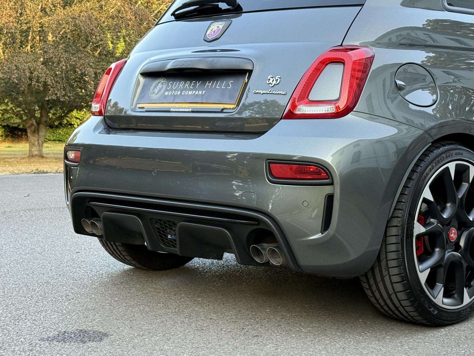 2017 ABARTH 595 2017 ABARTH 595
