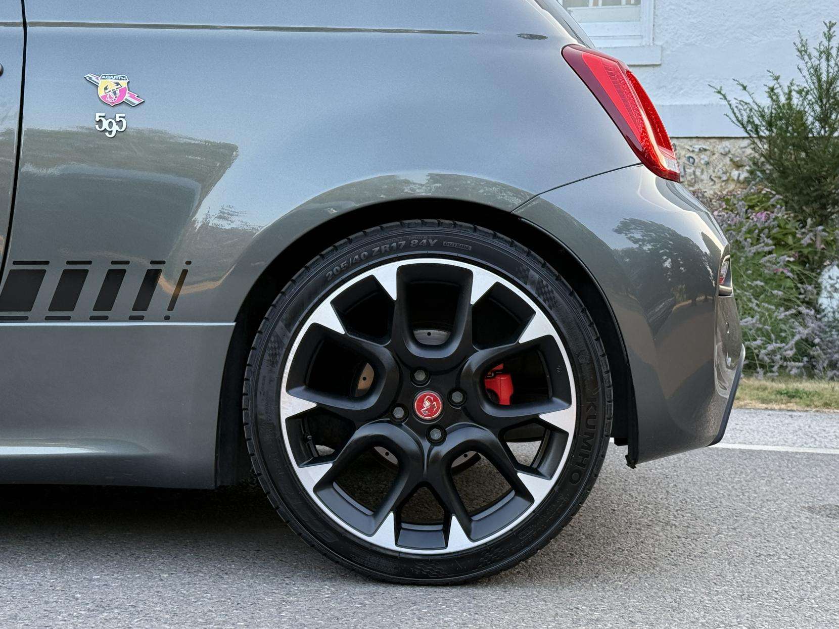 2017 ABARTH 595 2017 ABARTH 595