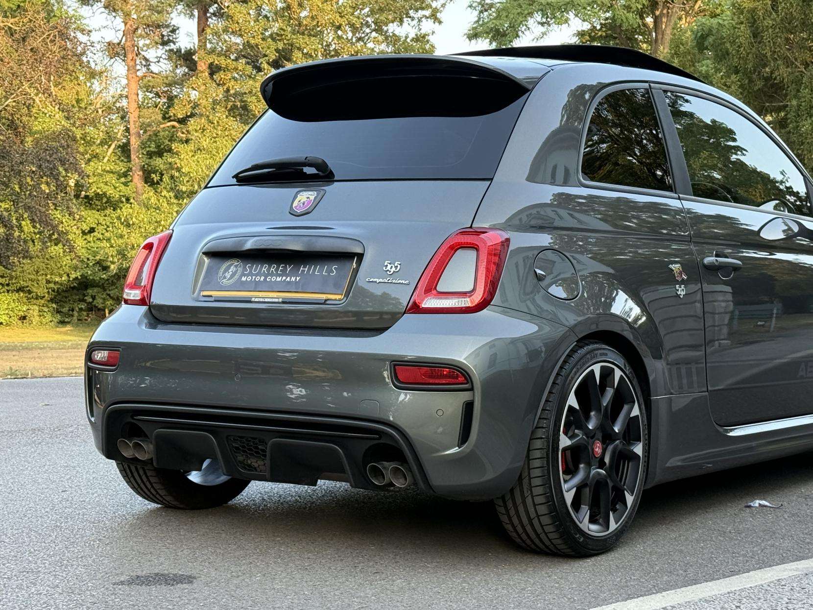 2017 ABARTH 595 2017 ABARTH 595