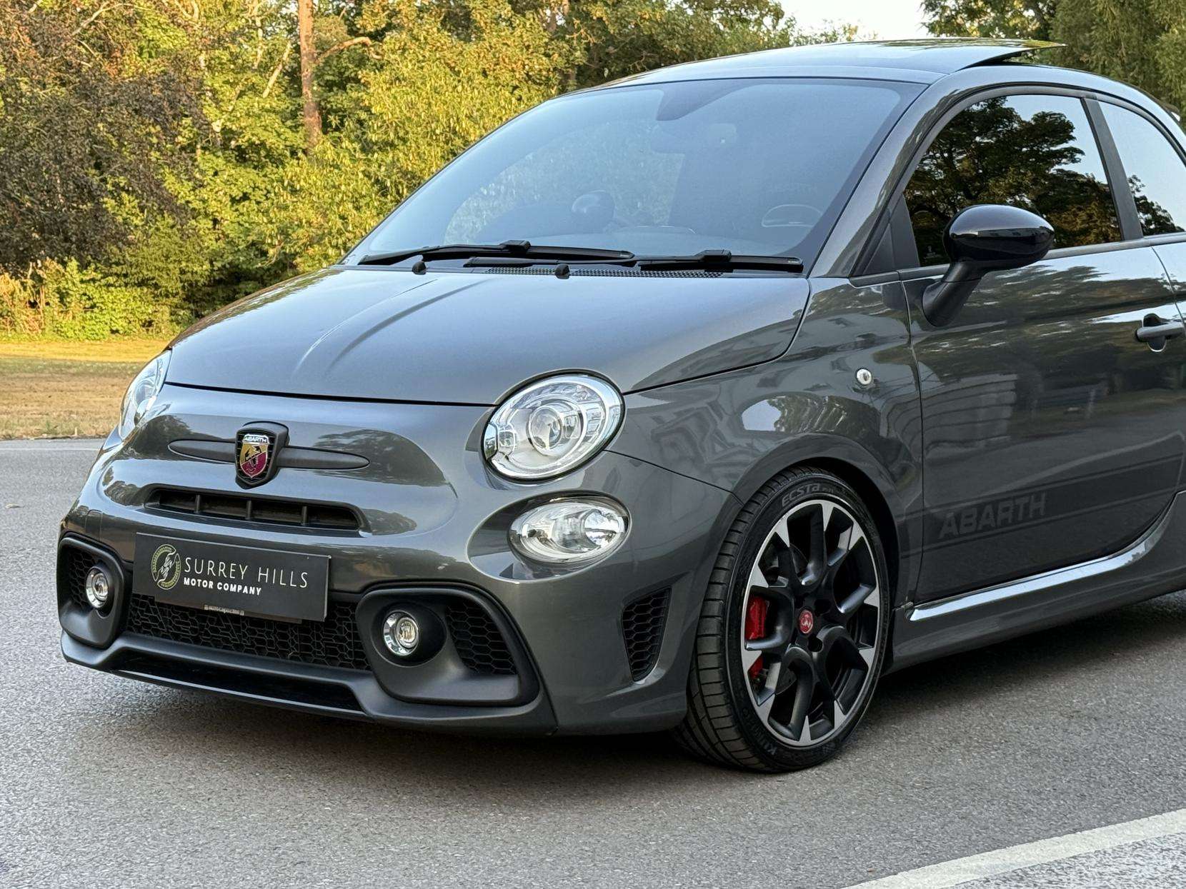 2017 ABARTH 595 2017 ABARTH 595