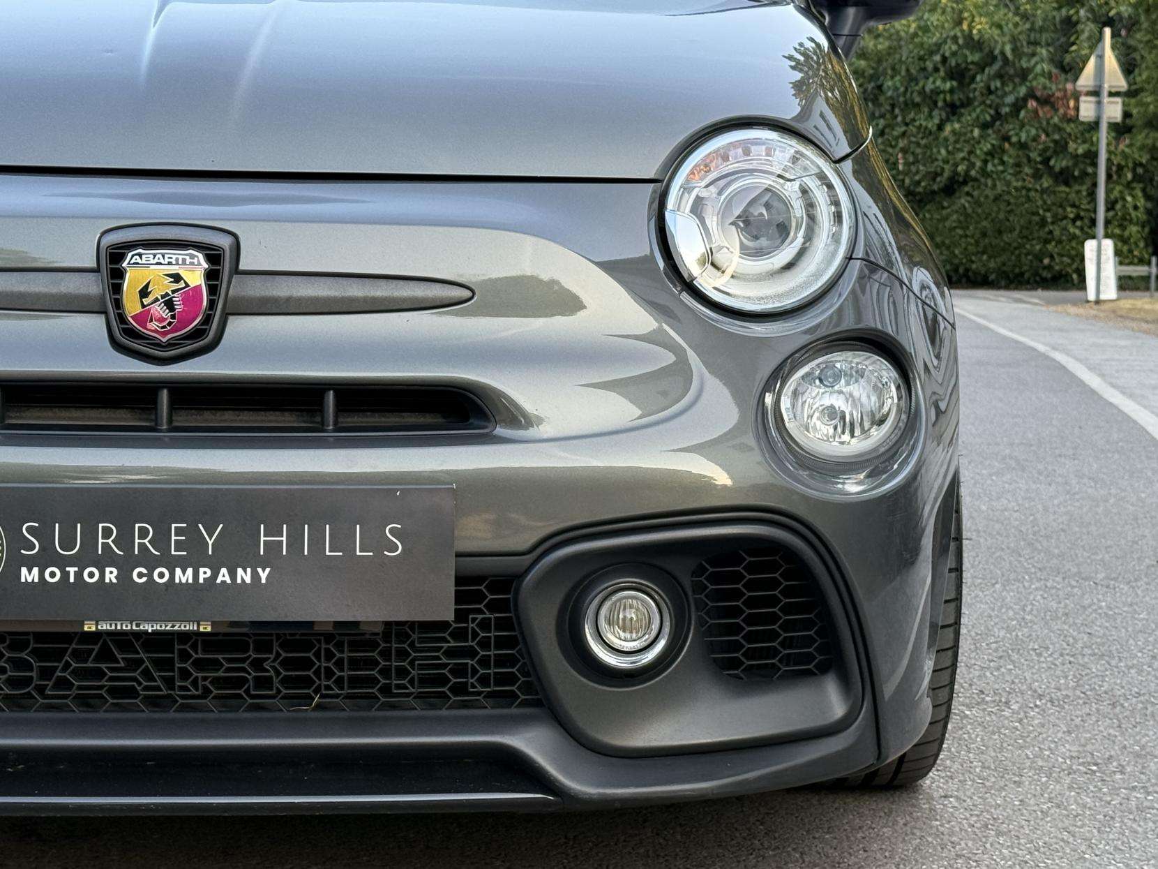 2017 ABARTH 595 2017 ABARTH 595