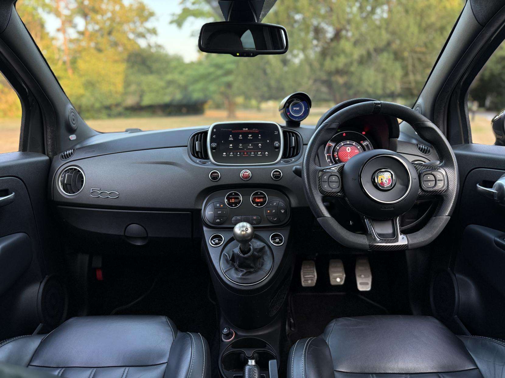 2017 ABARTH 595 2017 ABARTH 595