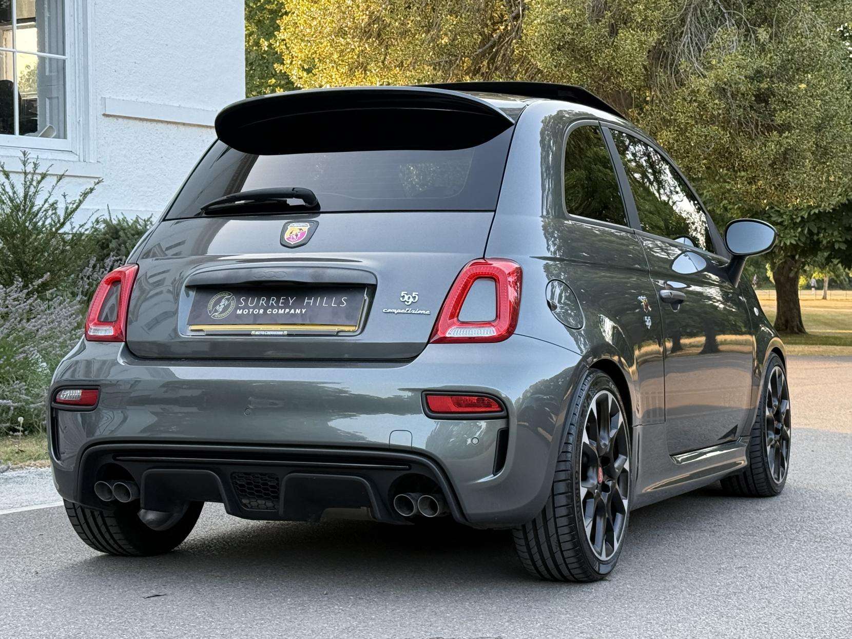 2017 ABARTH 595 2017 ABARTH 595
